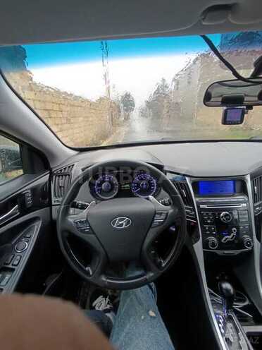Hyundai Sonata-3