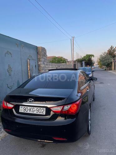 Hyundai Sonata-9
