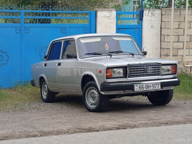LADA (VAZ) 2107-4