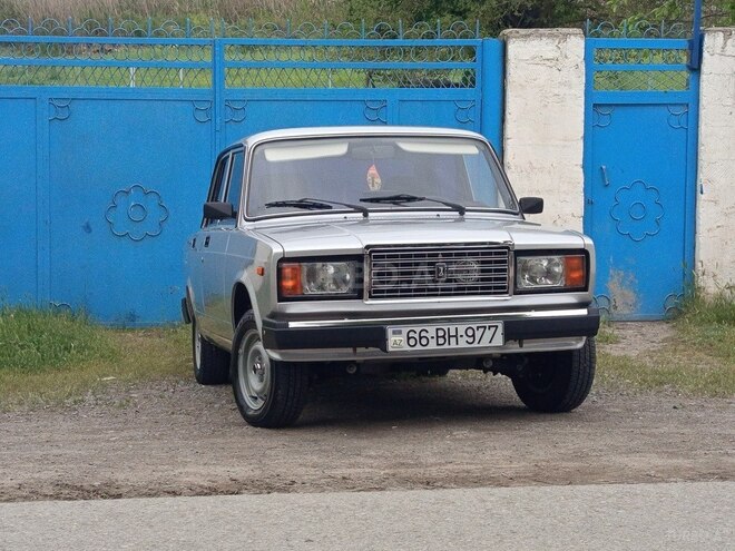 LADA (VAZ) 2107-5