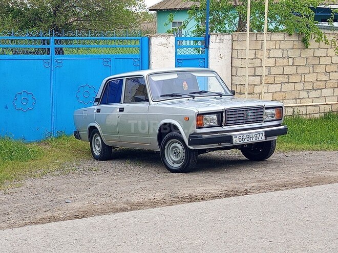 LADA (VAZ) 2107-20