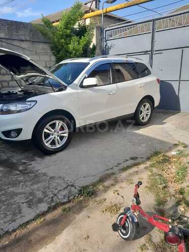Hyundai Santa Fe-6