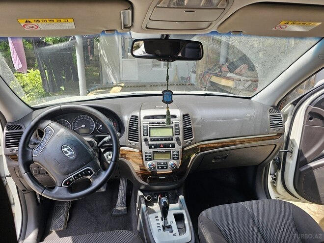 Hyundai Santa Fe-8