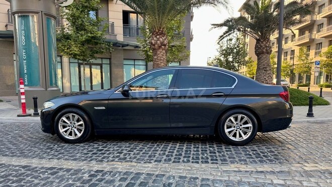 BMW 528-7