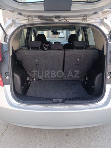 Nissan Note-7