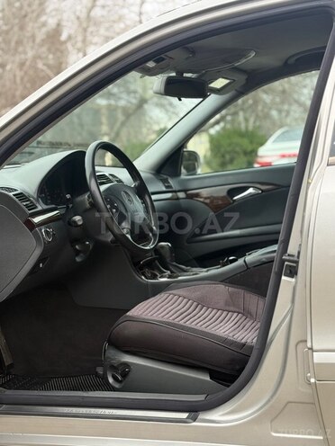Mercedes E 220-7