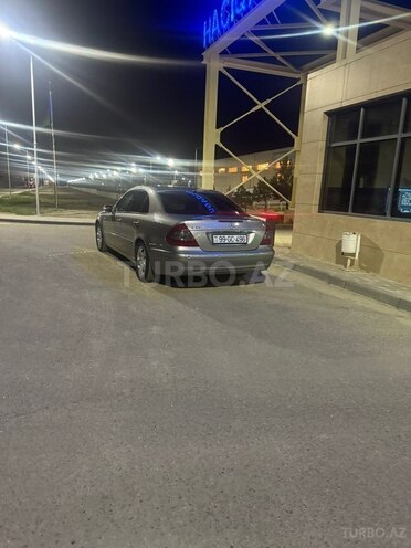 Mercedes E 220-4