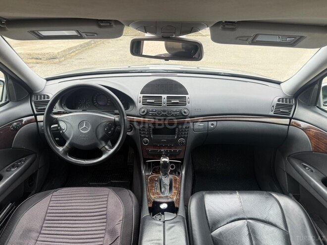 Mercedes E 220-5