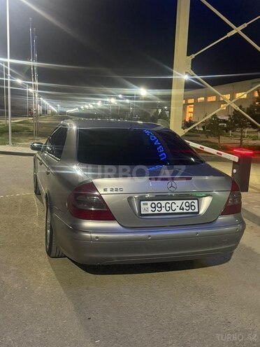 Mercedes E 220-3