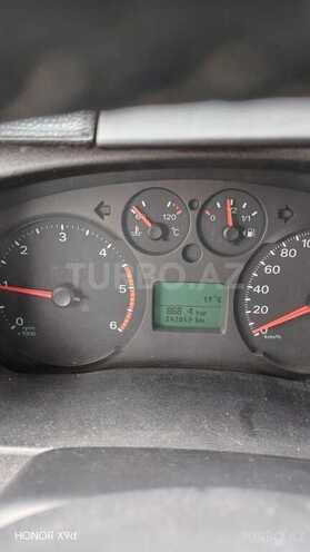 Ford Transit-9