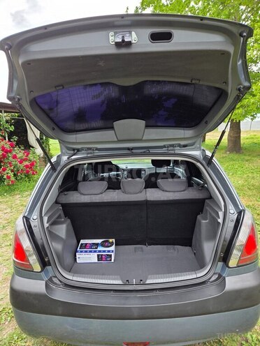 Kia Rio-4