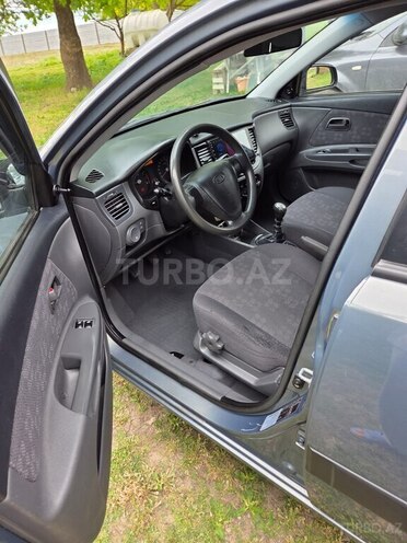 Kia Rio-6
