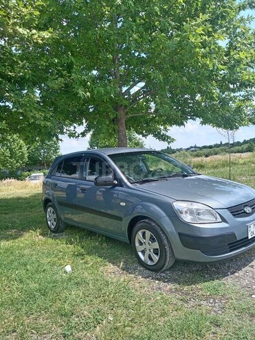 Kia Rio-2
