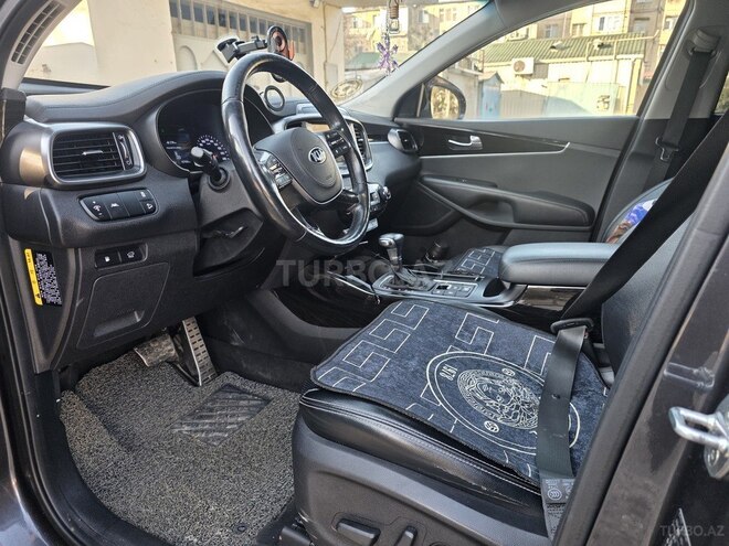 Kia Sorento-7