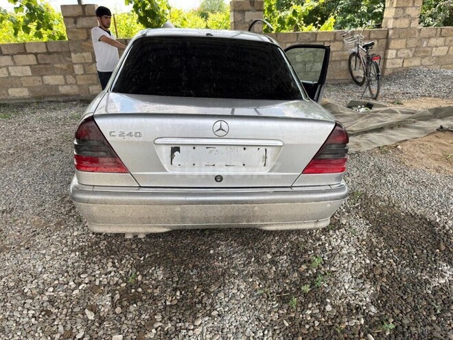 Mercedes C 240-6