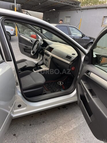 Opel Astra-3