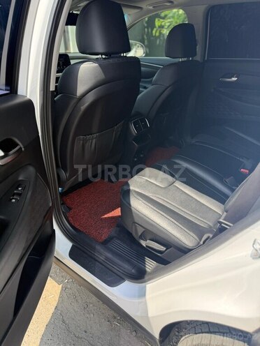 Hyundai Santa Fe-9