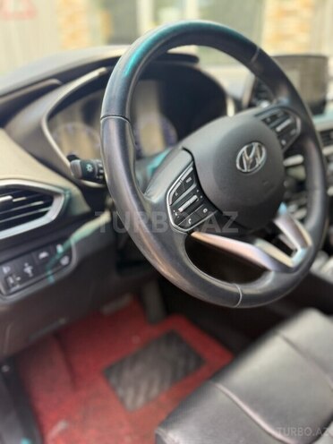 Hyundai Santa Fe-12