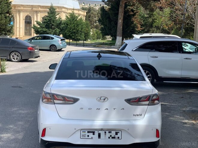 Hyundai Sonata-3