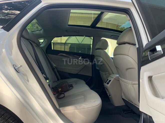Hyundai Sonata-11