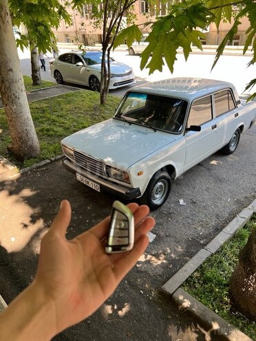 LADA (VAZ) 2107-4