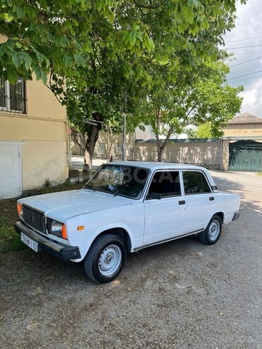 LADA (VAZ) 2107-5