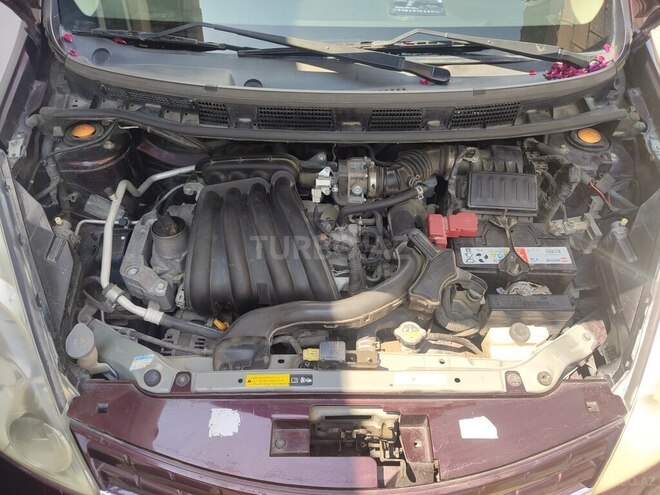 Nissan Note-5