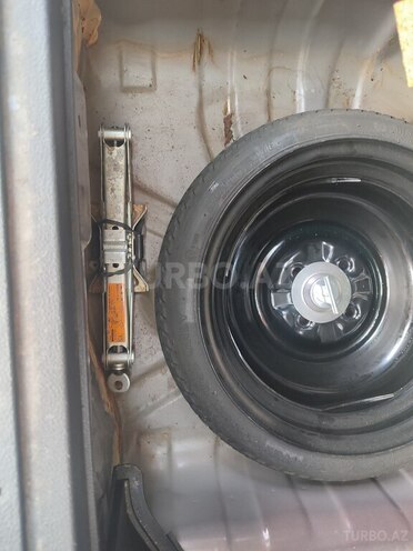 Nissan Note-7
