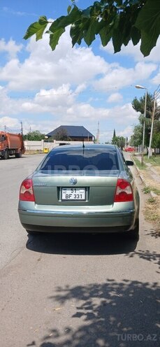 Volkswagen Passat-4