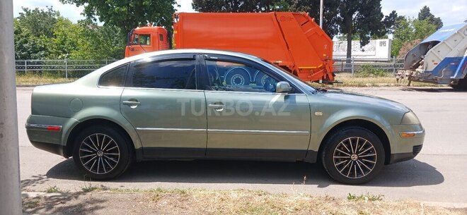 Volkswagen Passat-5