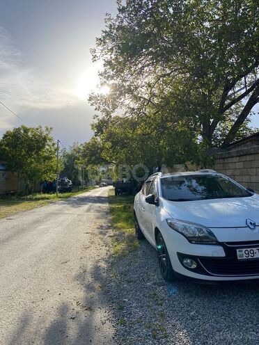 Renault Megane-6