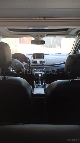 Renault Megane-8