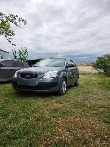 Kia Rio-1