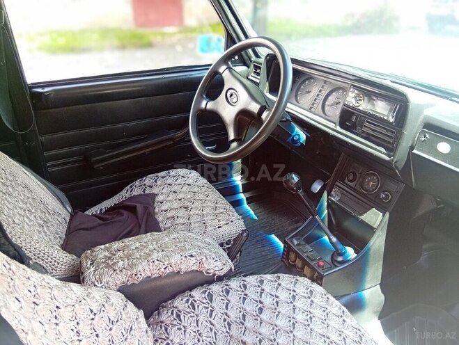 LADA (VAZ) 2107-9