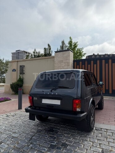 LADA (VAZ) Niva-15
