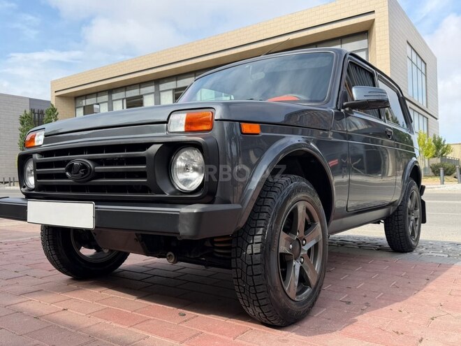 LADA (VAZ) Niva-3