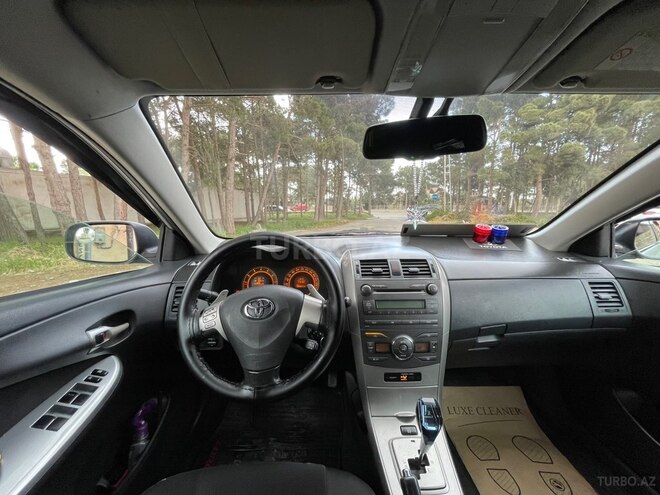 Toyota Corolla-6