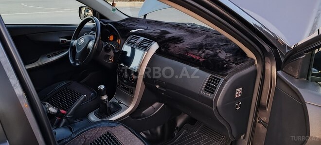 Toyota Corolla-6
