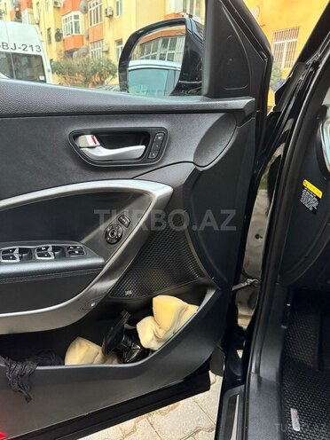 Hyundai Santa Fe-11