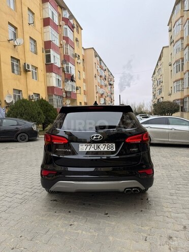 Hyundai Santa Fe-5
