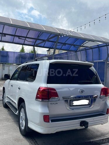 Toyota Land Cruiser-5