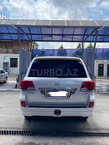 Toyota Land Cruiser-4