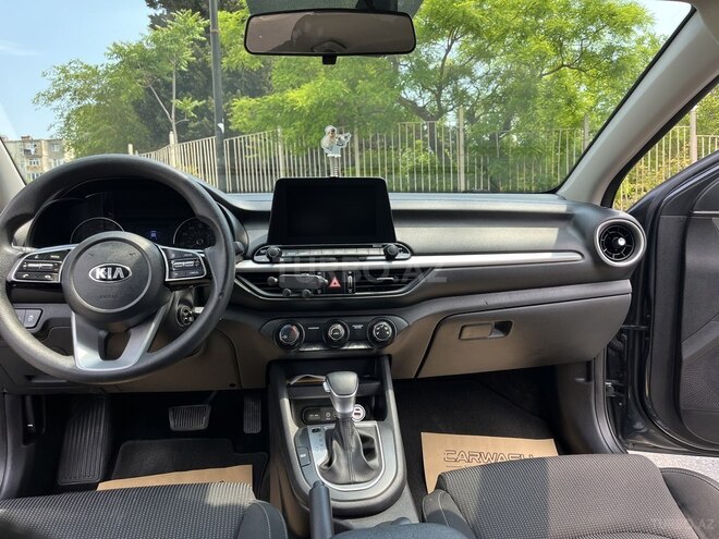 Kia Forte-10