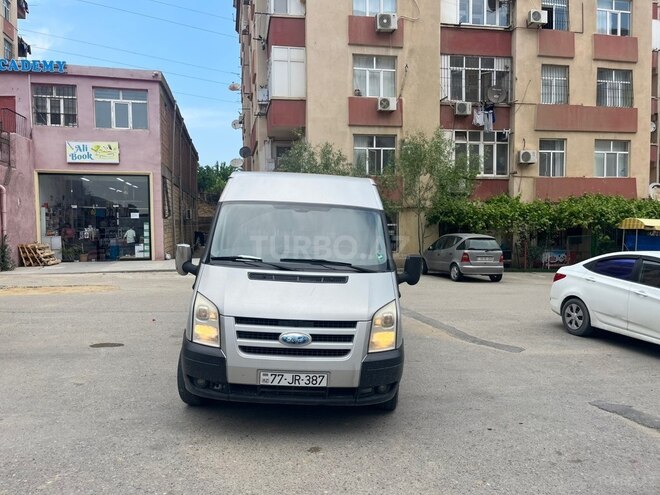 Ford Transit-1