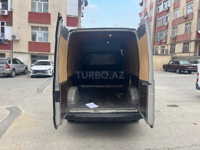 Ford Transit-5