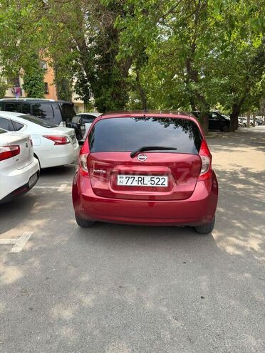 Nissan Note-2