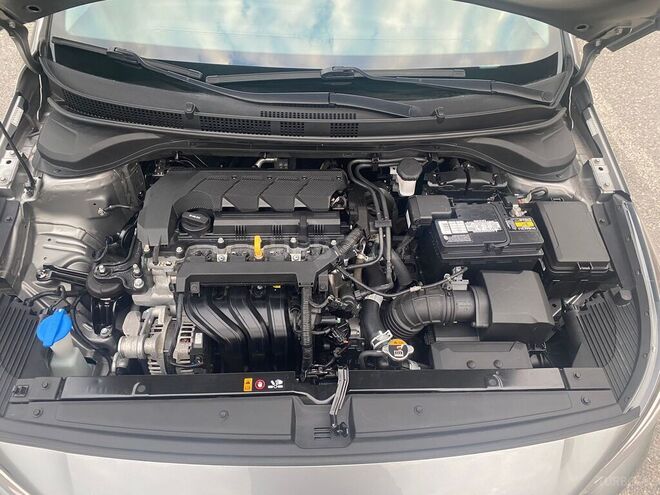 Hyundai Accent-20