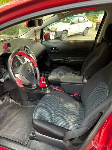 Nissan Note-8