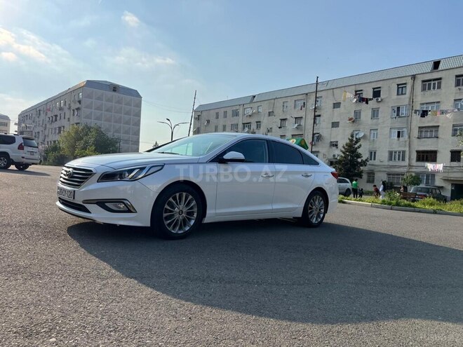 Hyundai Sonata-2