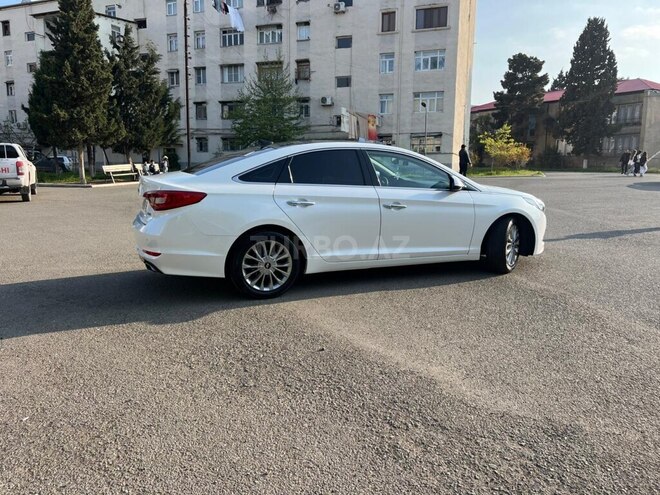 Hyundai Sonata-11